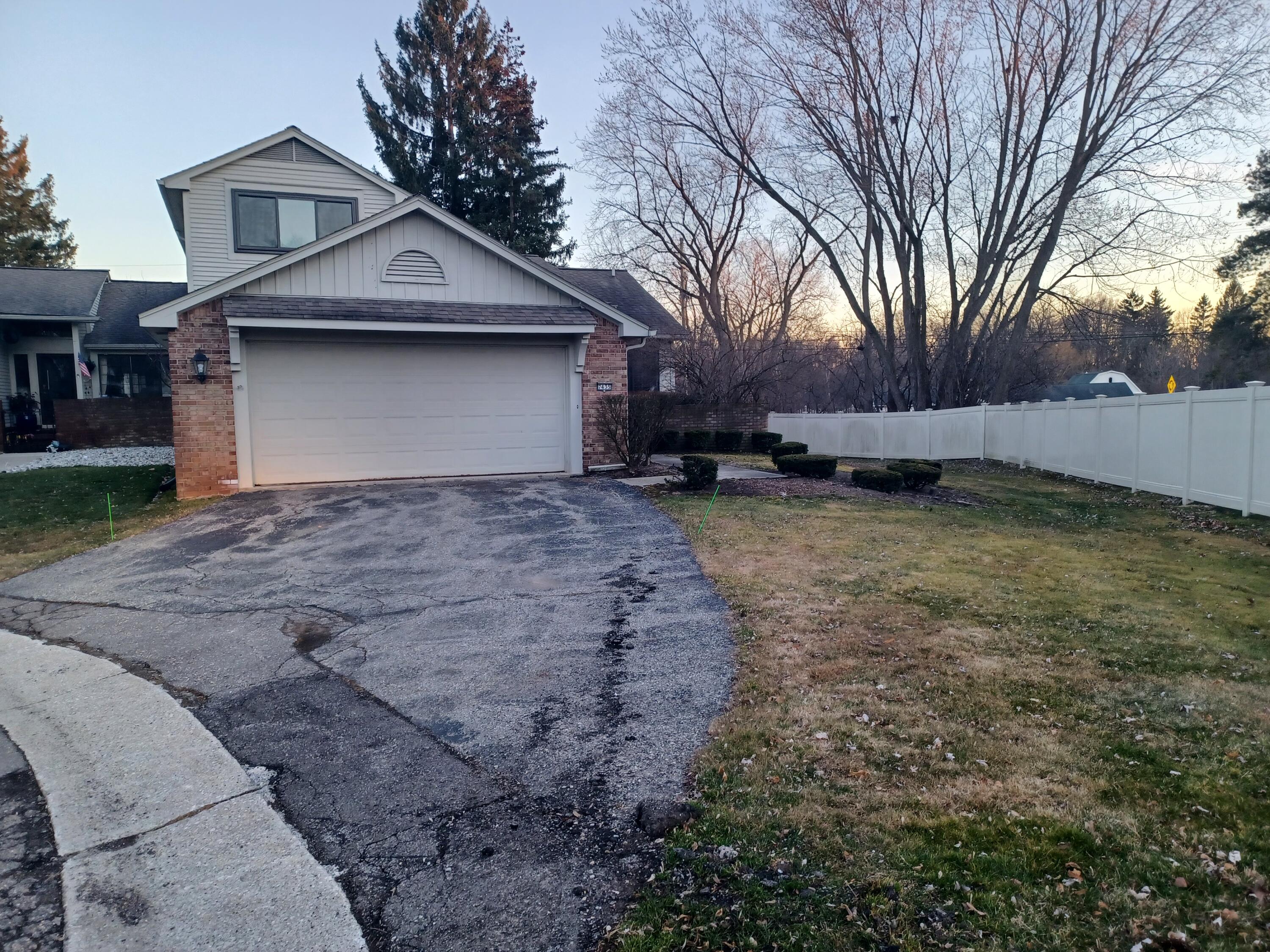 7435 Bridge Way West Bloomfield, MI 48322 - Photo 30 of 30 Front
