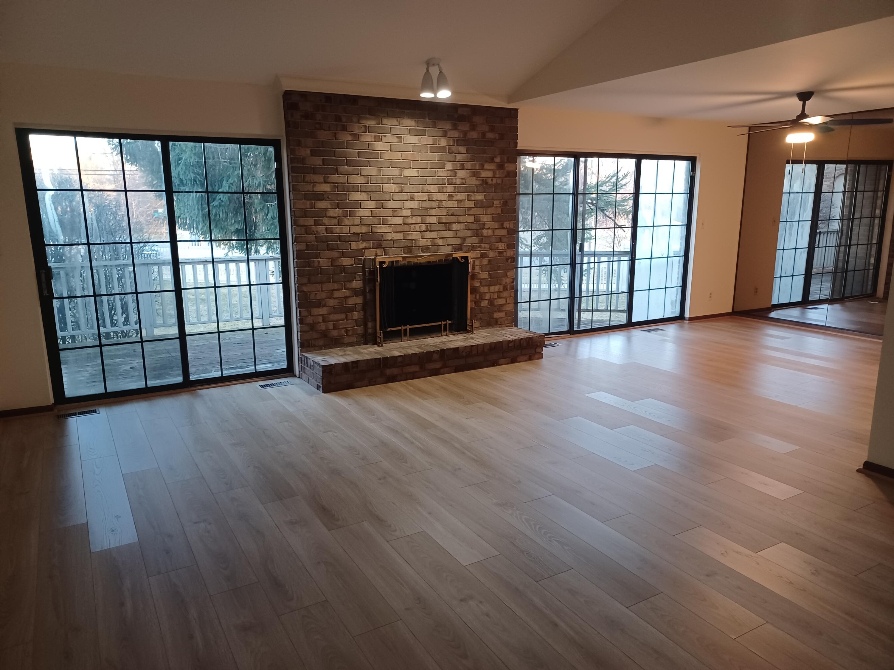 7435 Bridge Way West Bloomfield, MI 48322 - Photo 6 of 30 Great Room-2