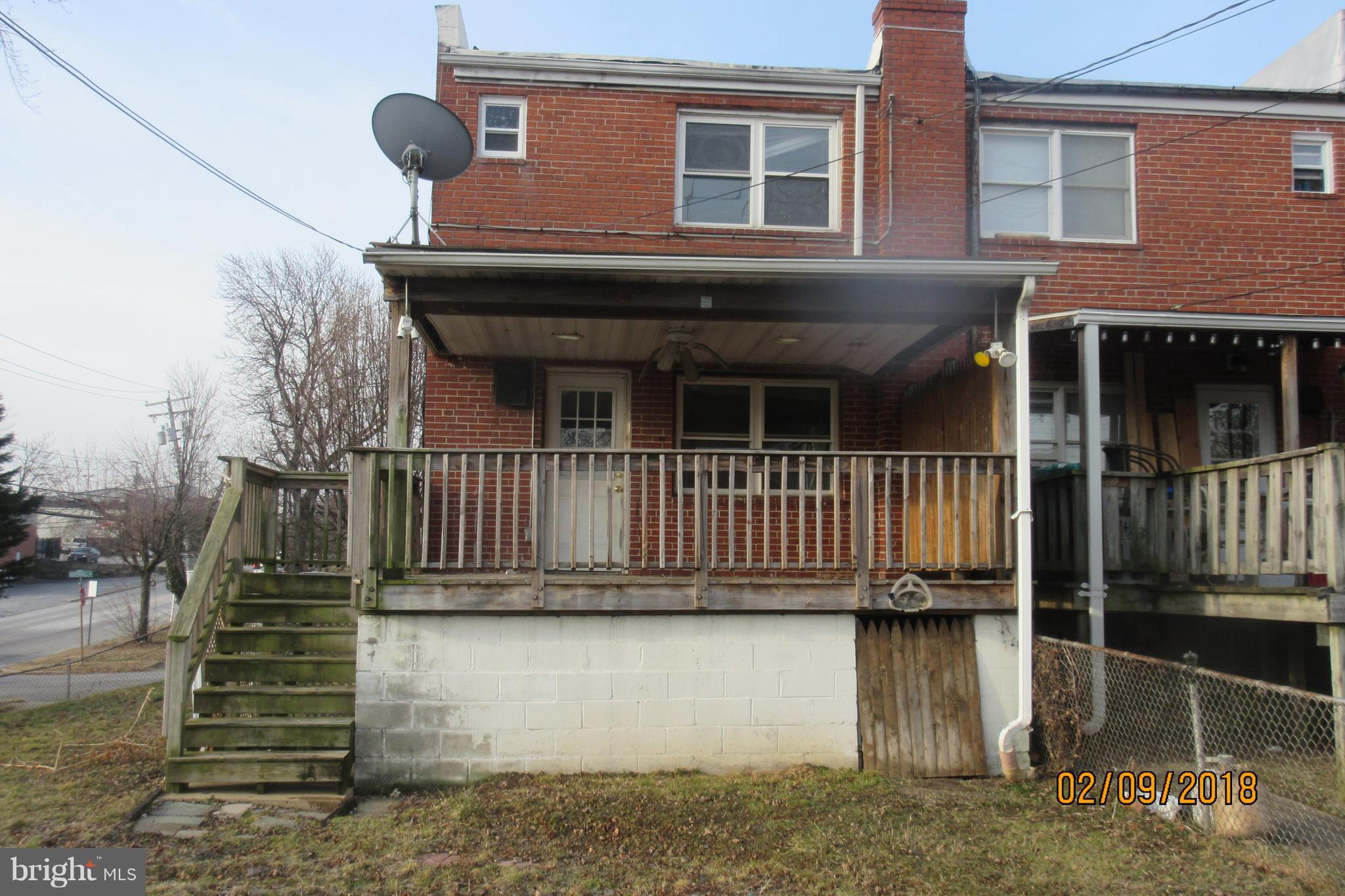 1261 Haverhill Road Baltimore, MD 21229 - Photo 3 of 13 Exterior (Rear)