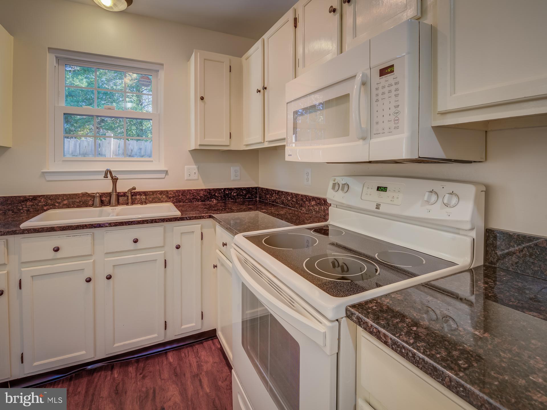 8 Dawn View Court Silver Spring, MD 20904 - Photo 7 of 19 Gallery Image 7