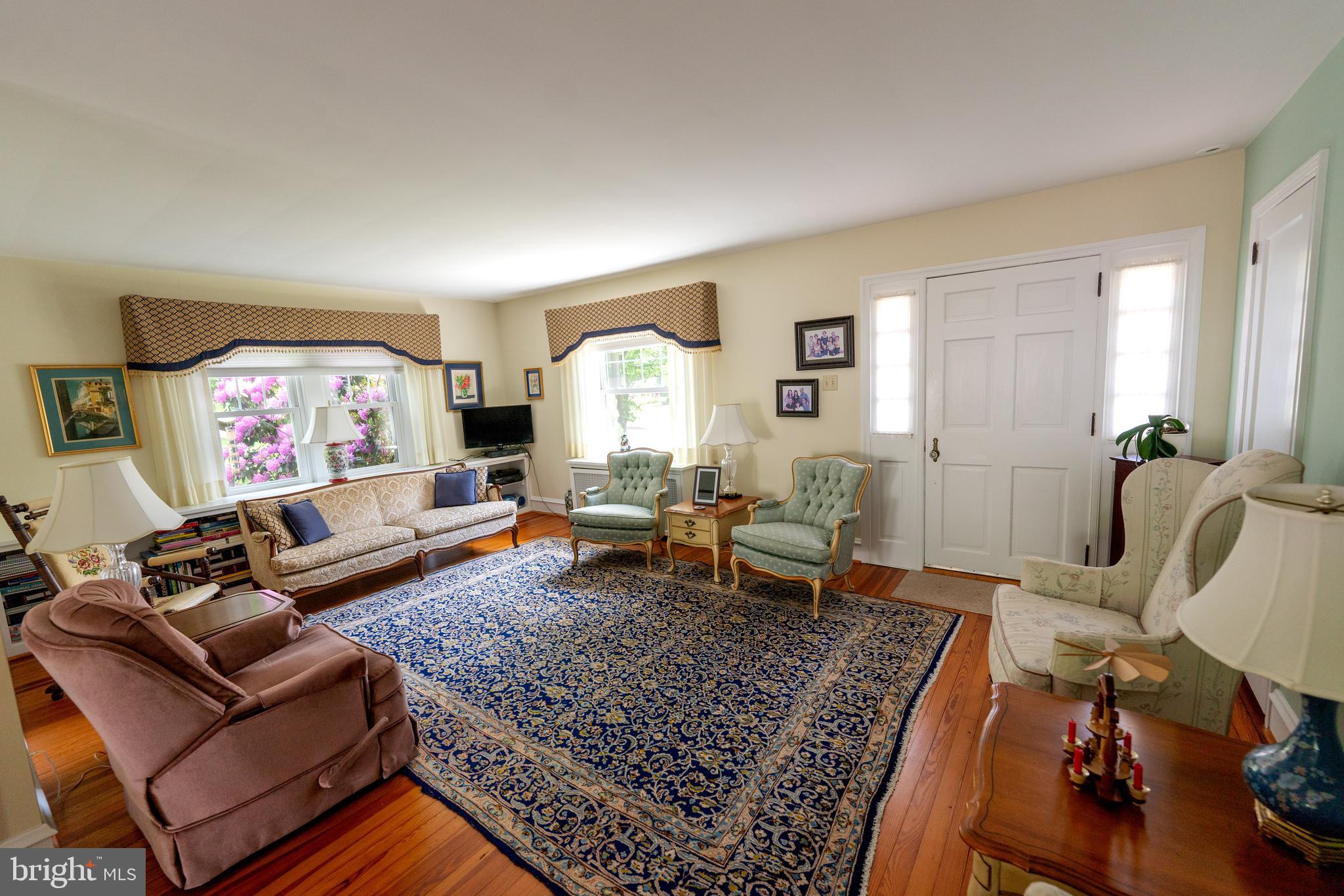 607 Melvin Road Telford, PA 18969 - Photo 3 of 42