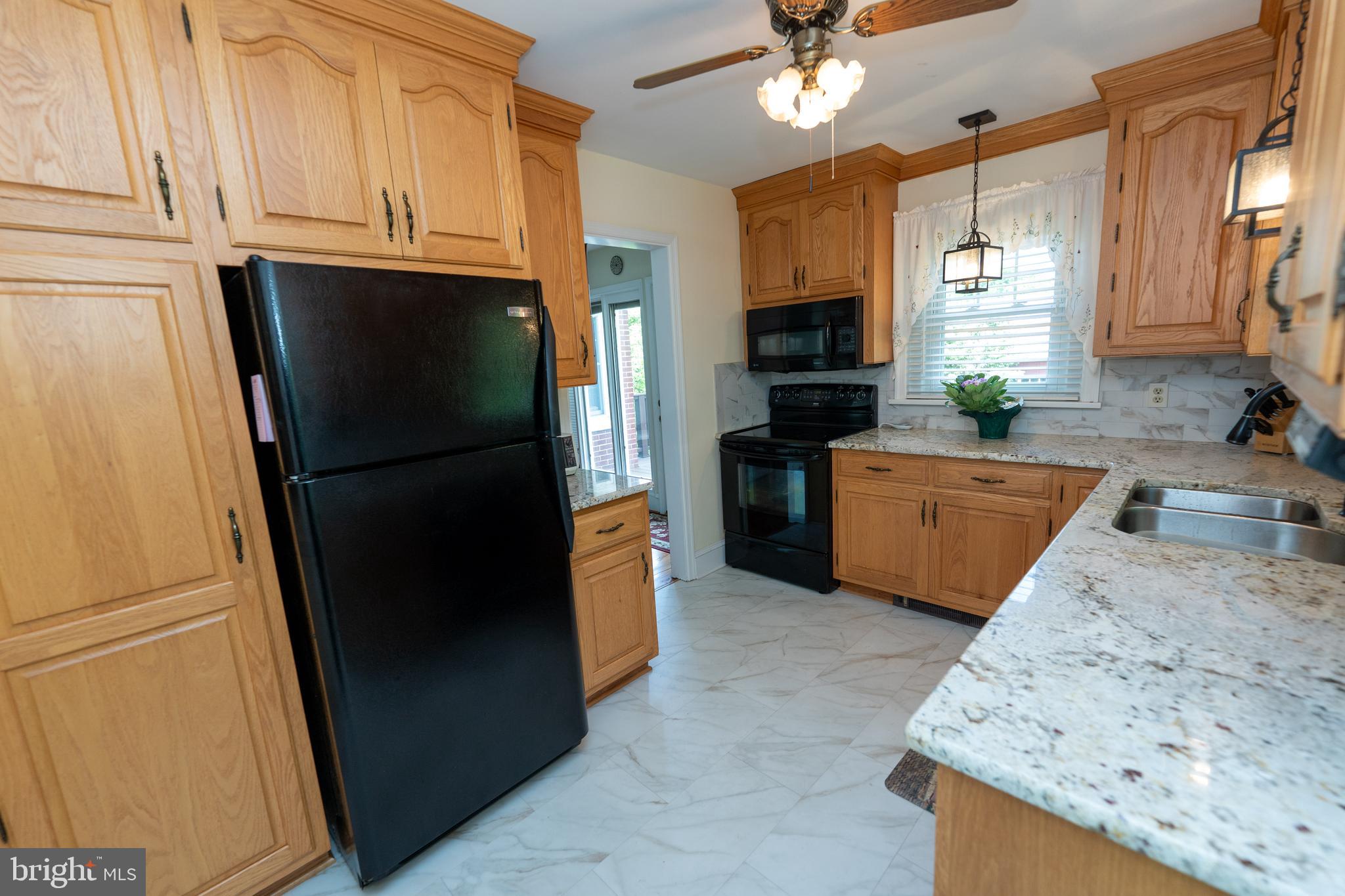 607 Melvin Road Telford, PA 18969 - Photo 9 of 42