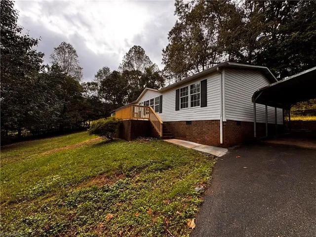 $208,000 | 181 Fox Walk Lane, Pilot Mountain, NC 27041