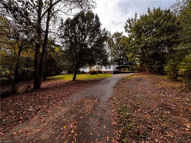 $208,000 | 181 Fox Walk Lane, Pilot Mountain, NC 27041