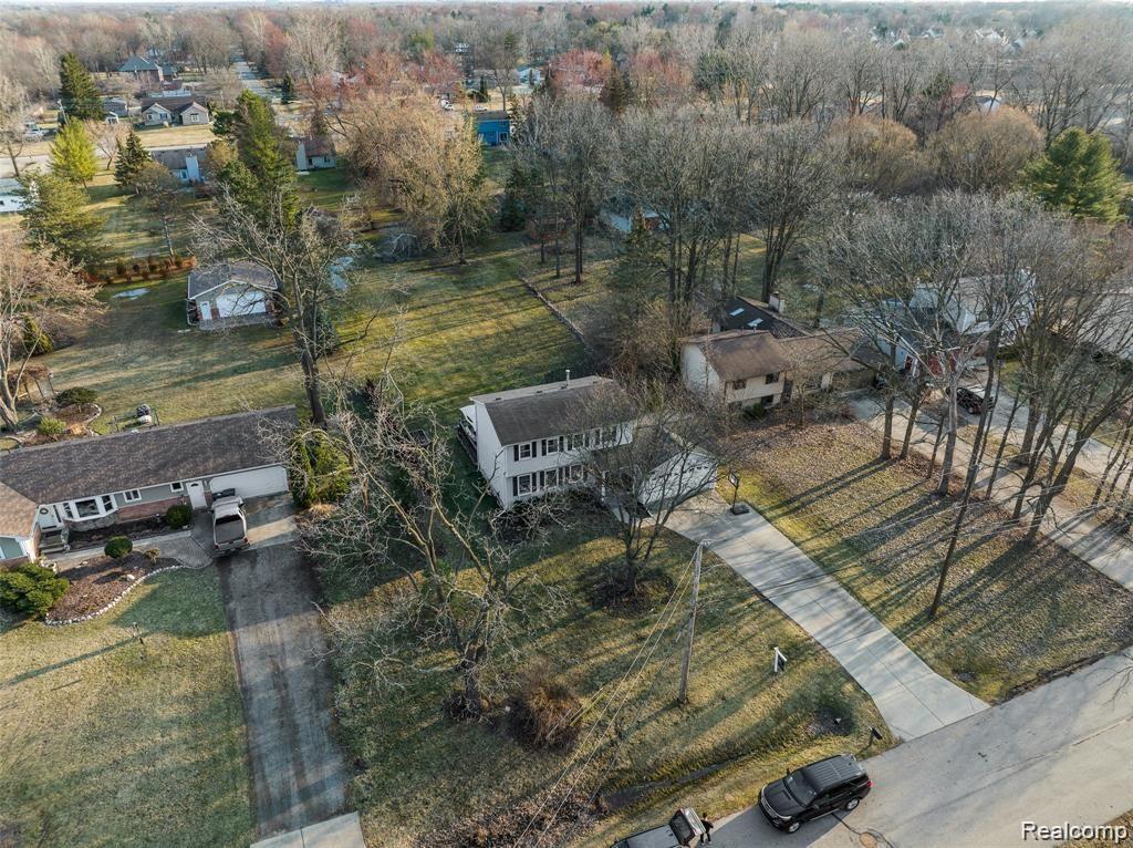 591 Grace Avenue Rochester Hills, MI 48307 - Photo 5 of 27