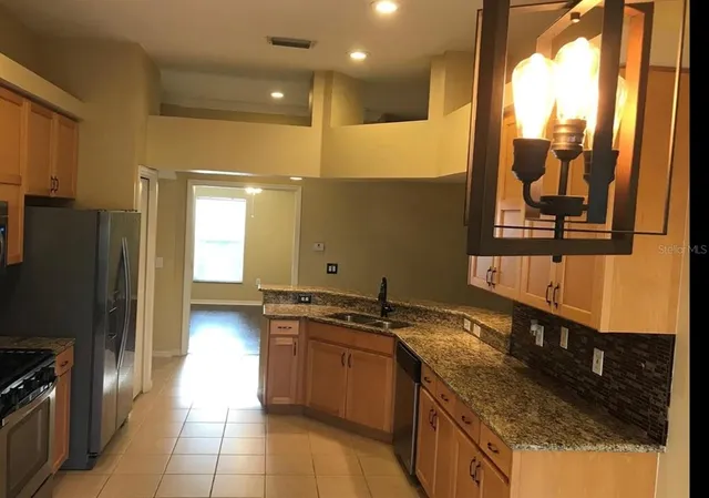 $2,595 | 10122 Arbor Run Drive, Tampa, FL 33647