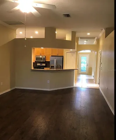 $2,595 | 10122 Arbor Run Drive, Tampa, FL 33647