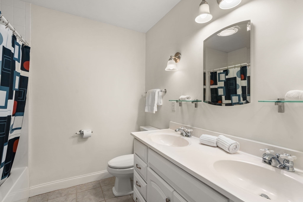 63 Uxbridge Road Sutton, MA 01590 - Photo 29 of 42