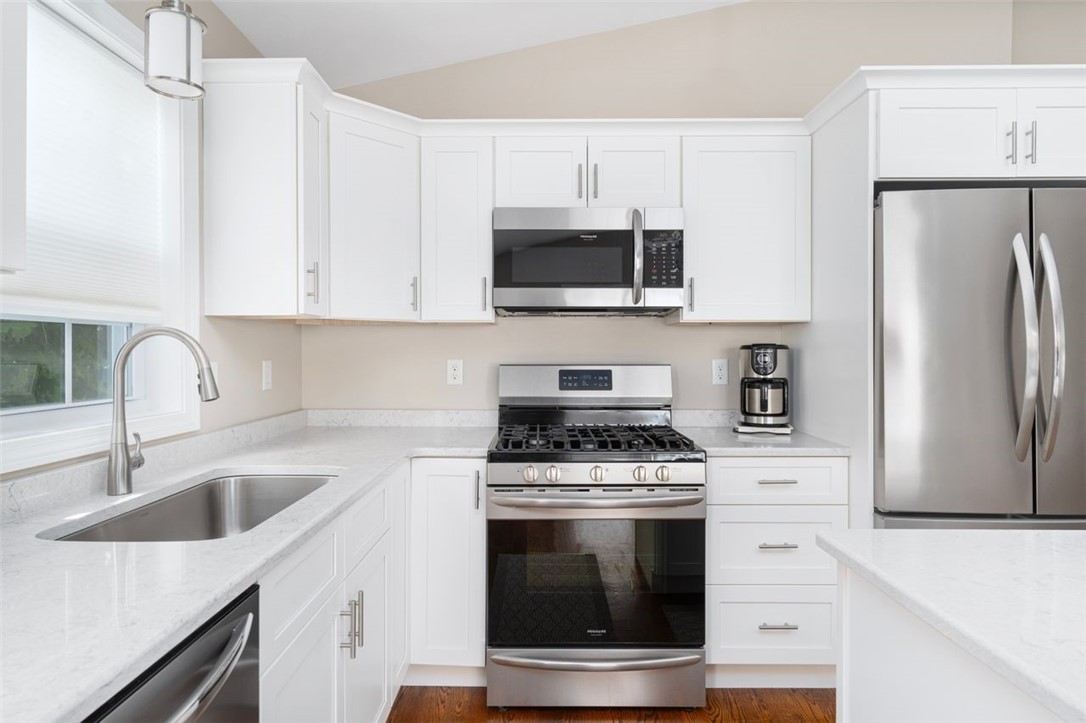 22 Federal Street Pawtucket, RI 02861 - Photo 11 of 22