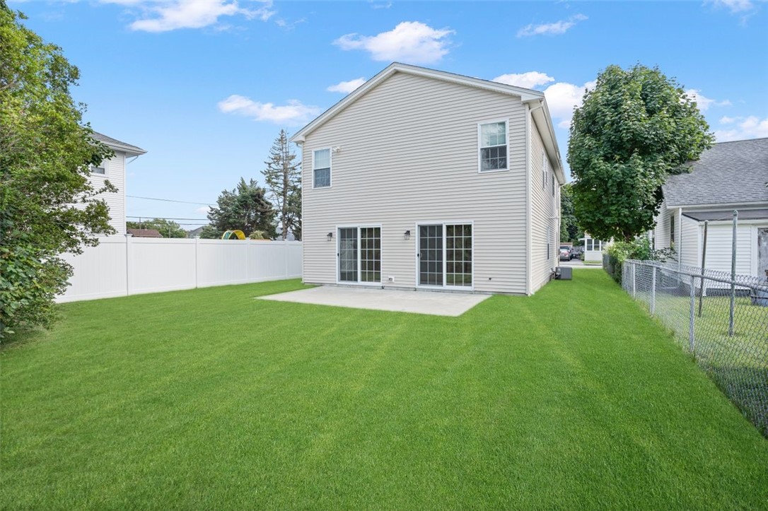 22 Federal Street Pawtucket, RI 02861 - Photo 4 of 22