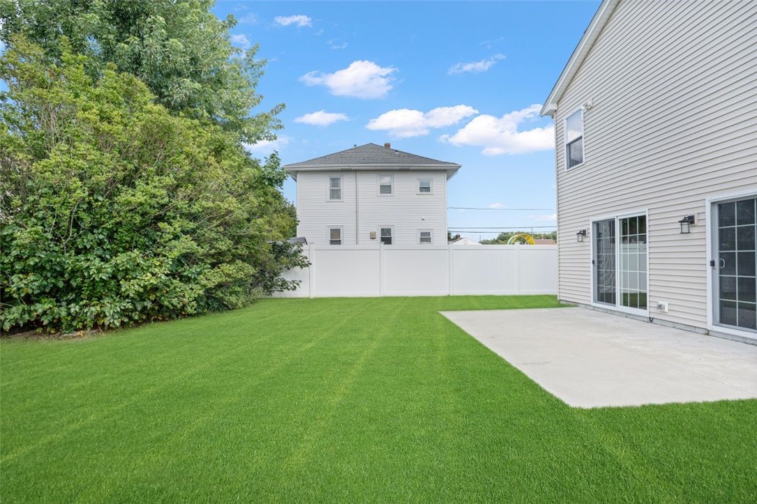 22 Federal Street Pawtucket, RI 02861 - Photo 5 of 22