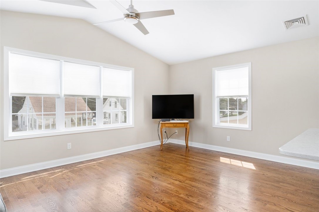 22 Federal Street Pawtucket, RI 02861 - Photo 6 of 22