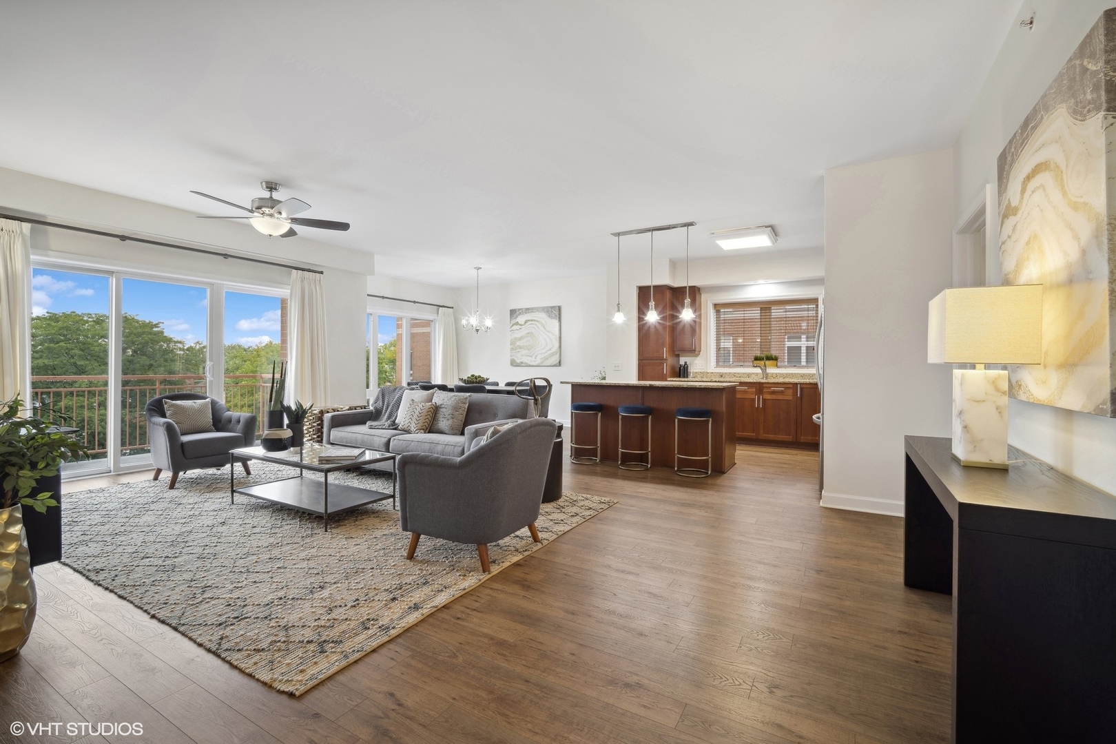 799 Graceland Avenue, Unit 502A Des Plaines, IL 60016 - Photo 20 of 31 a living room with furniture and a large window