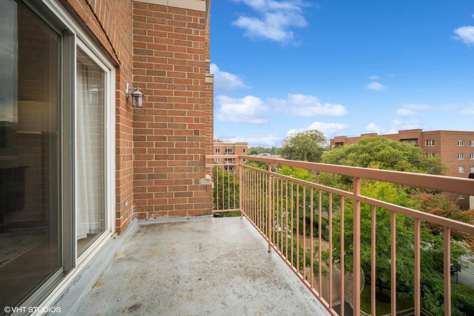 799 Graceland Avenue, Unit 502A Des Plaines, IL 60016 - Photo 31 of 31 a view of a balcony with city view