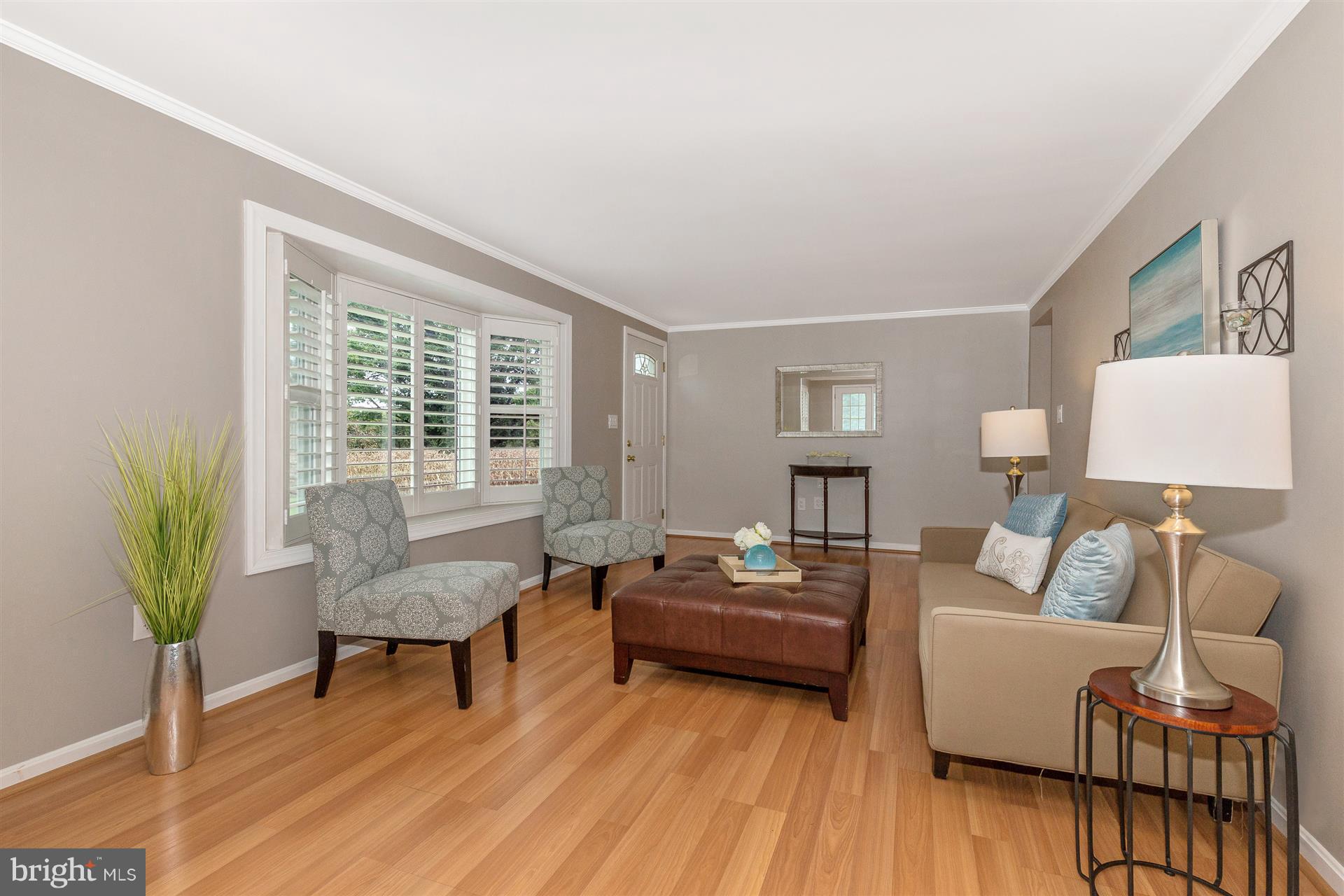 12033 Lucey Road Thurmont, MD 21788 - Photo 5 of 28 Living Room