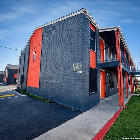 $800 | 515 Humble Avenue, Unit 202, San Antonio, TX 78225