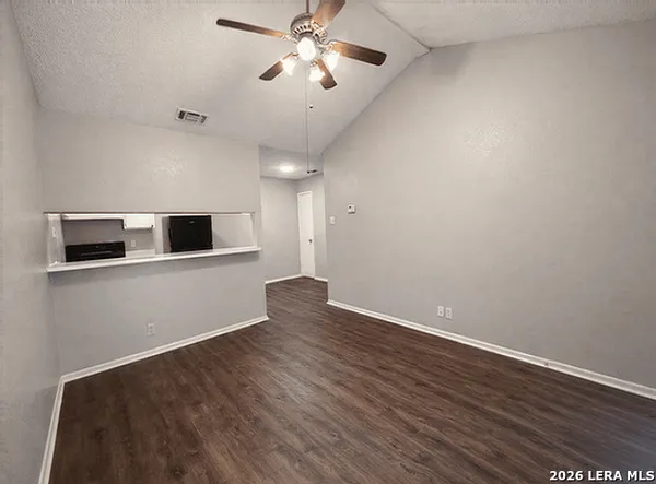 $800 | 515 Humble Avenue, Unit 202, San Antonio, TX 78225