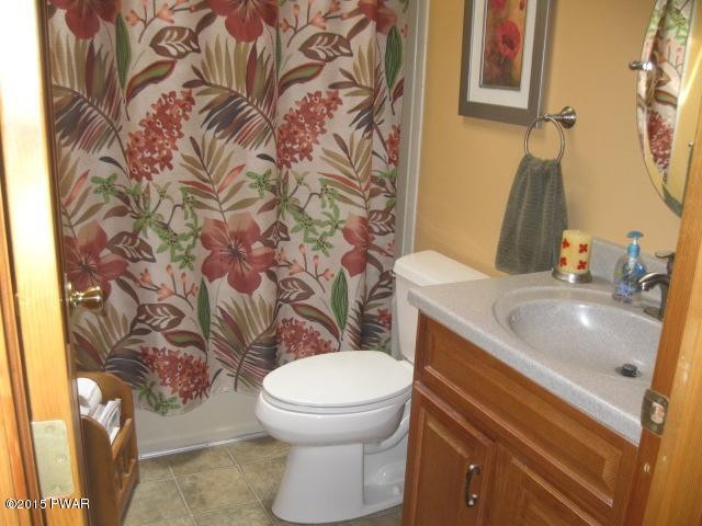 142 Pine Road Hawley, PA 18428 - Photo 17 of 22