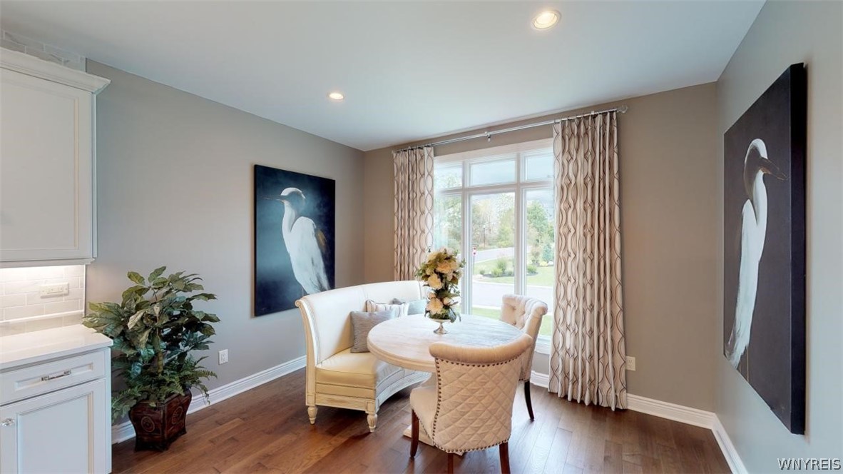 49 Brockton Ridge Amherst, NY 14221 - Photo 2 of 11