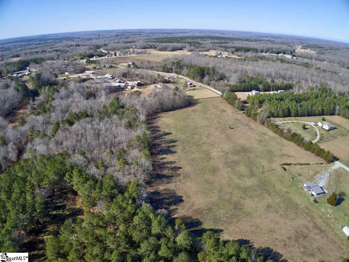 414 Crawford Road Gray Court, SC 29645 - Photo 5 of 18