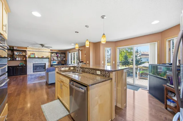 $474,900 | 26 Oak Circle South, Moorhead, MN 56560