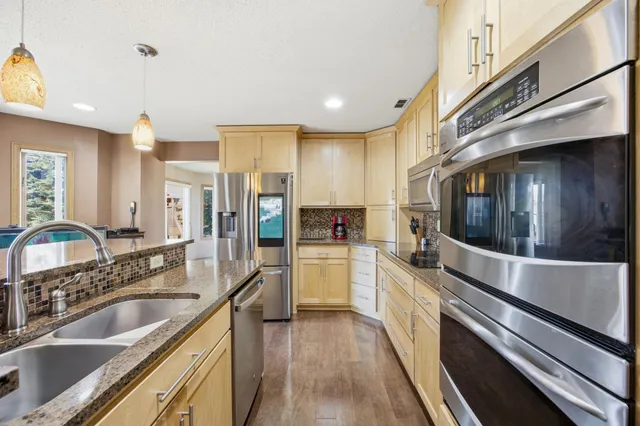 $474,900 | 26 Oak Circle South, Moorhead, MN 56560