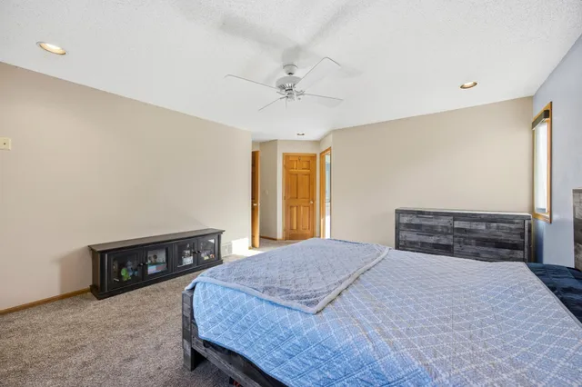 $474,900 | 26 Oak Circle South, Moorhead, MN 56560