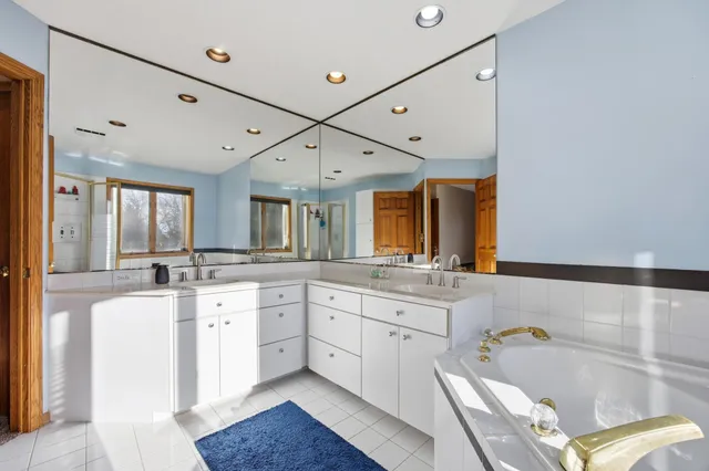 $474,900 | 26 Oak Circle South, Moorhead, MN 56560