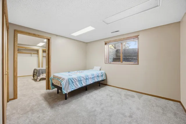 $474,900 | 26 Oak Circle South, Moorhead, MN 56560