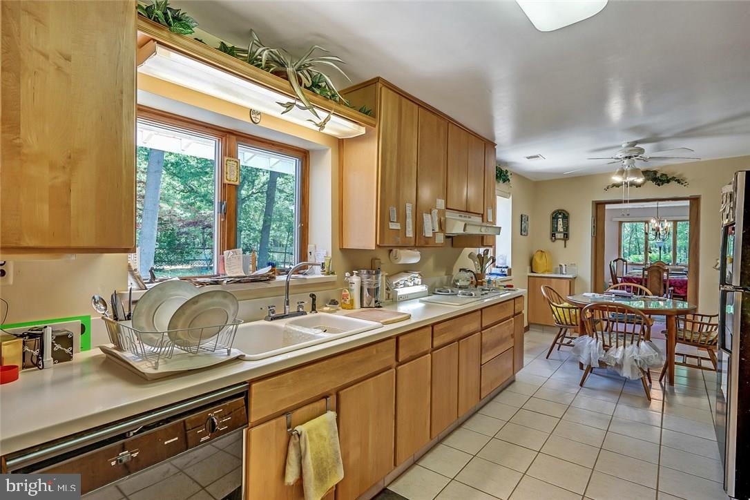 15 Jones Road Barnegat, NJ 08005 - Photo 8 of 34