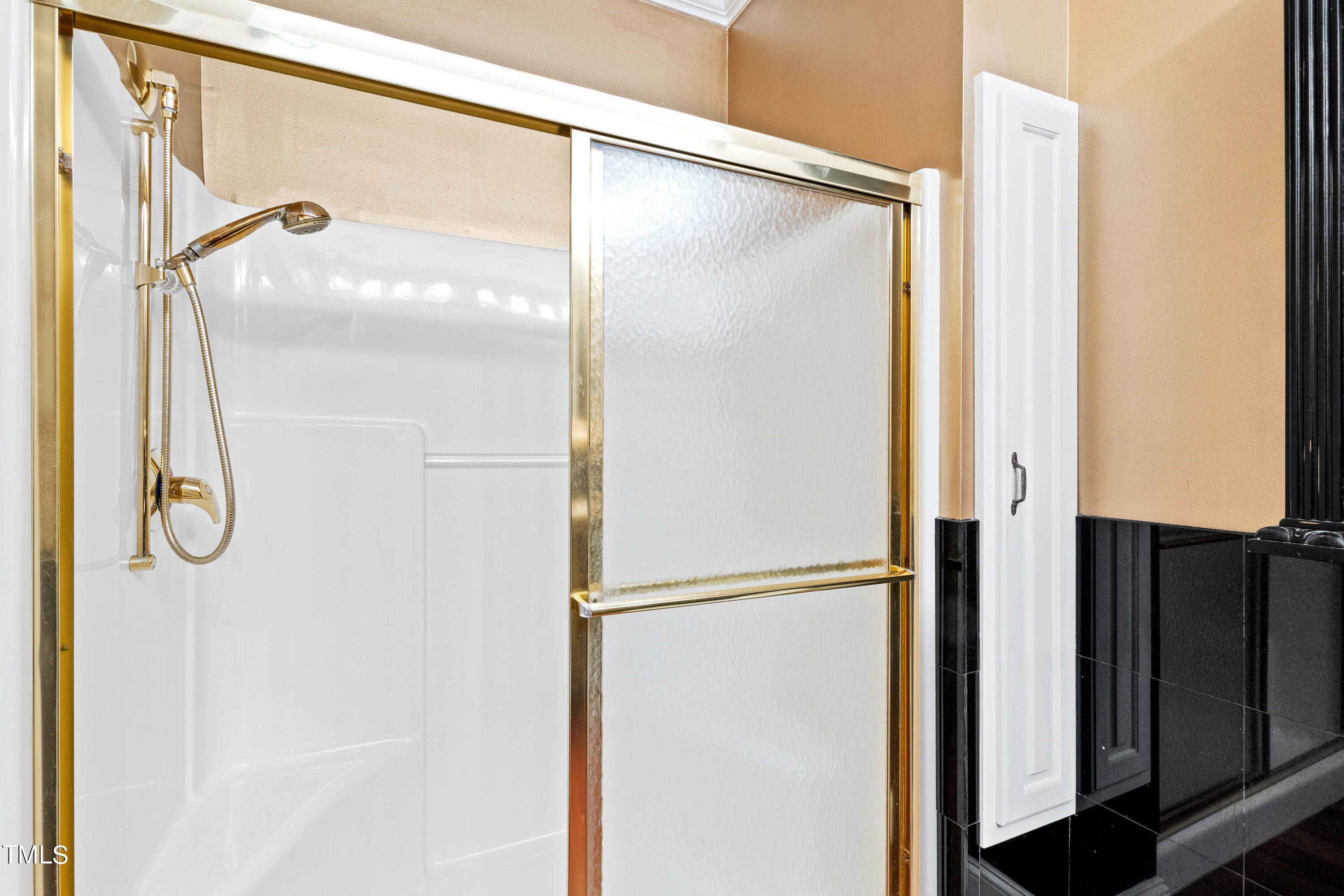 1320 Wagram Court Raleigh, NC 27615 - Photo 34 of 40 Bathroom