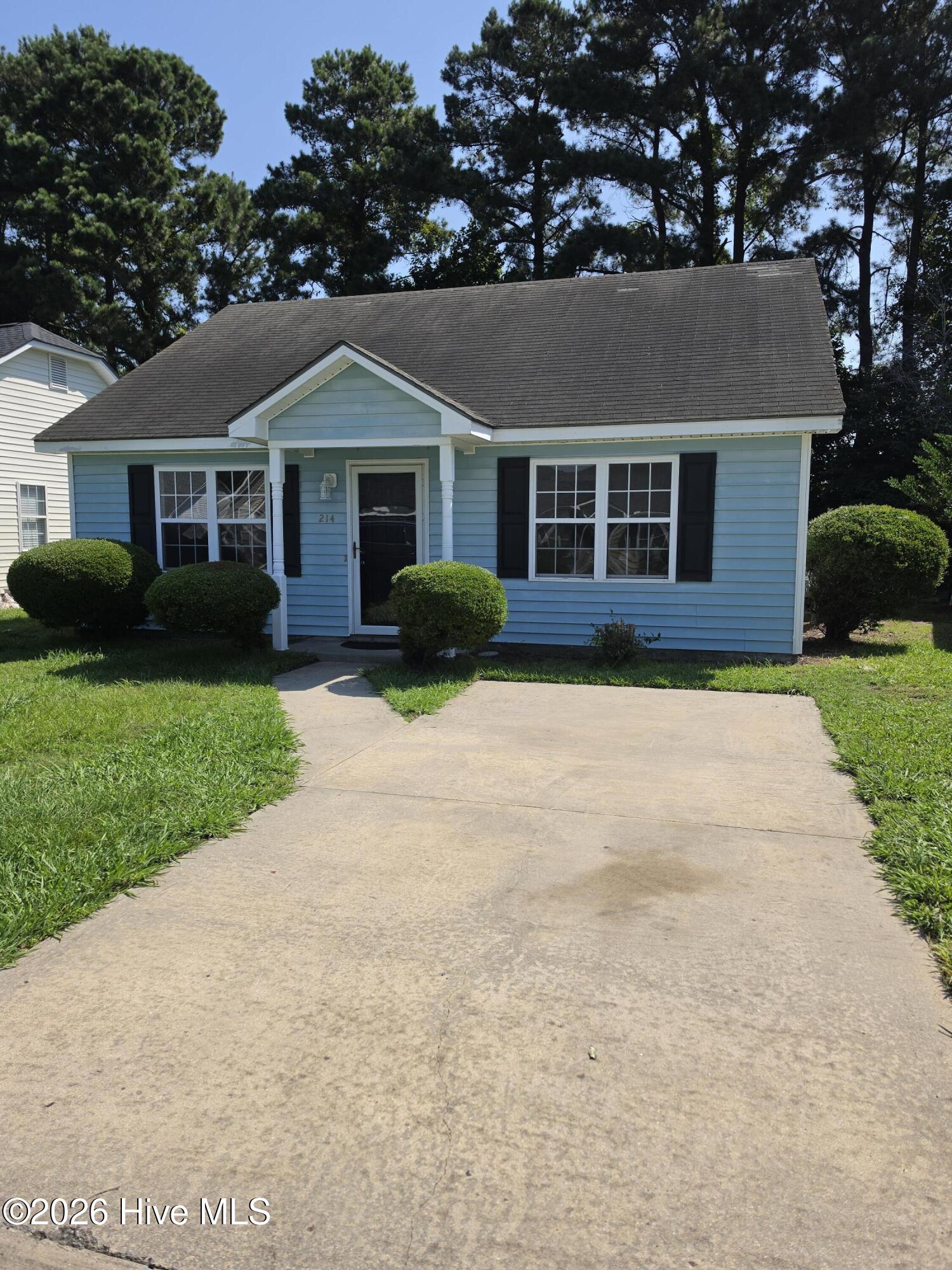 214 Old Oak Road Elizabeth City, NC 27909 - Photo 1 of 17
