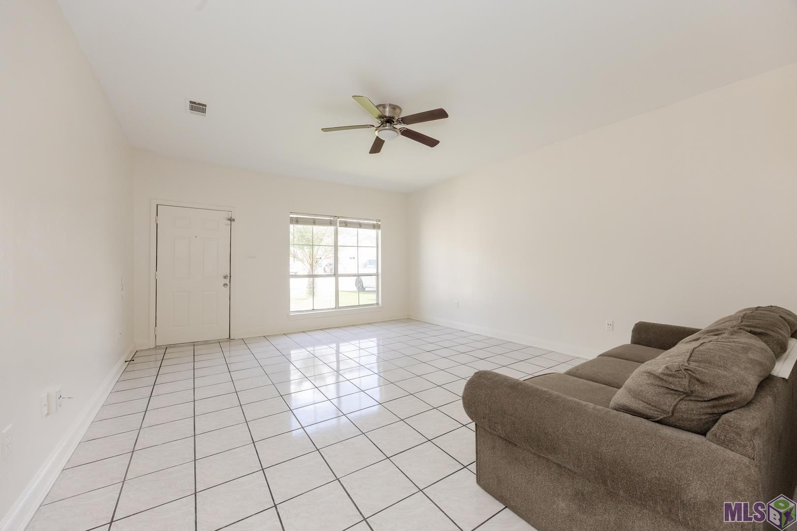 9540 Lindale Avenue, Unit A Baton Rouge, LA 70815 - Photo 4 of 24
