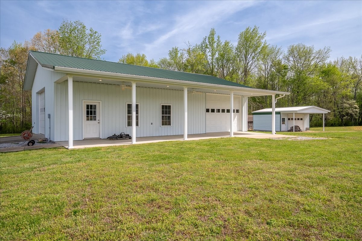 40 R B Brown Leoma, TN 38468 - Photo 23 of 89