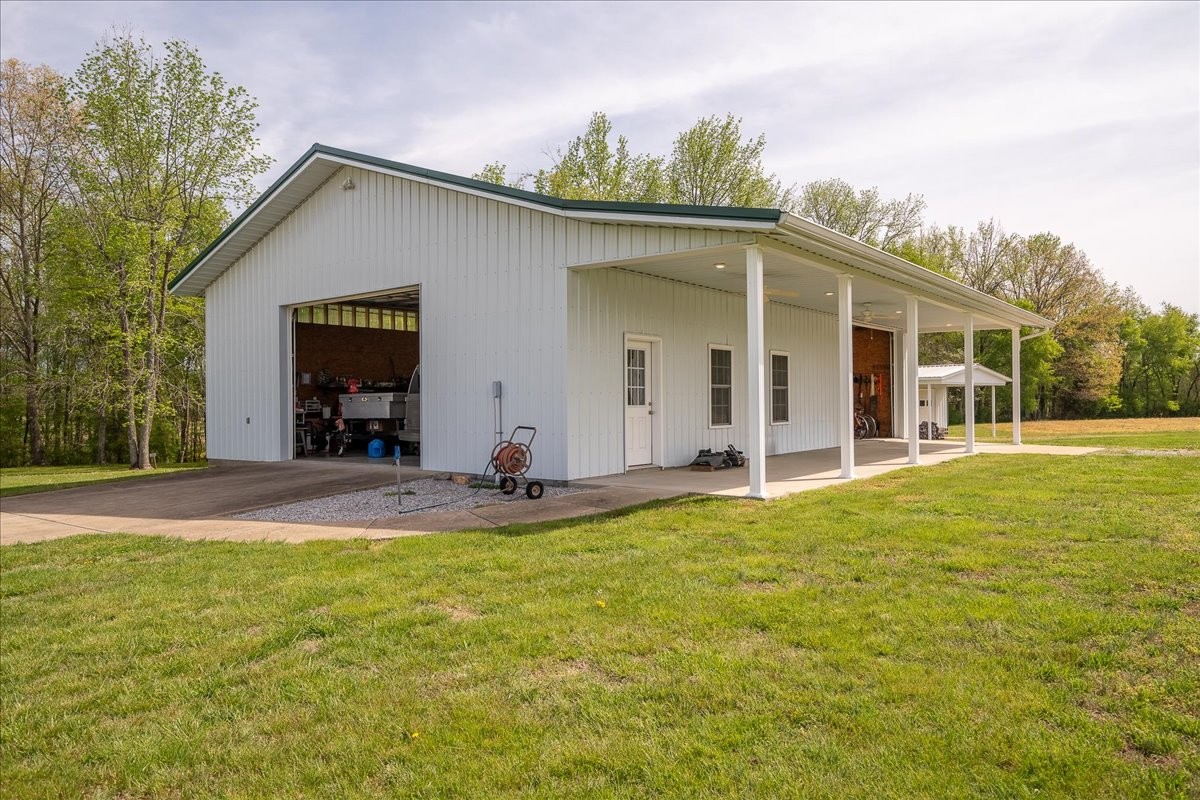 40 R B Brown Leoma, TN 38468 - Photo 24 of 89