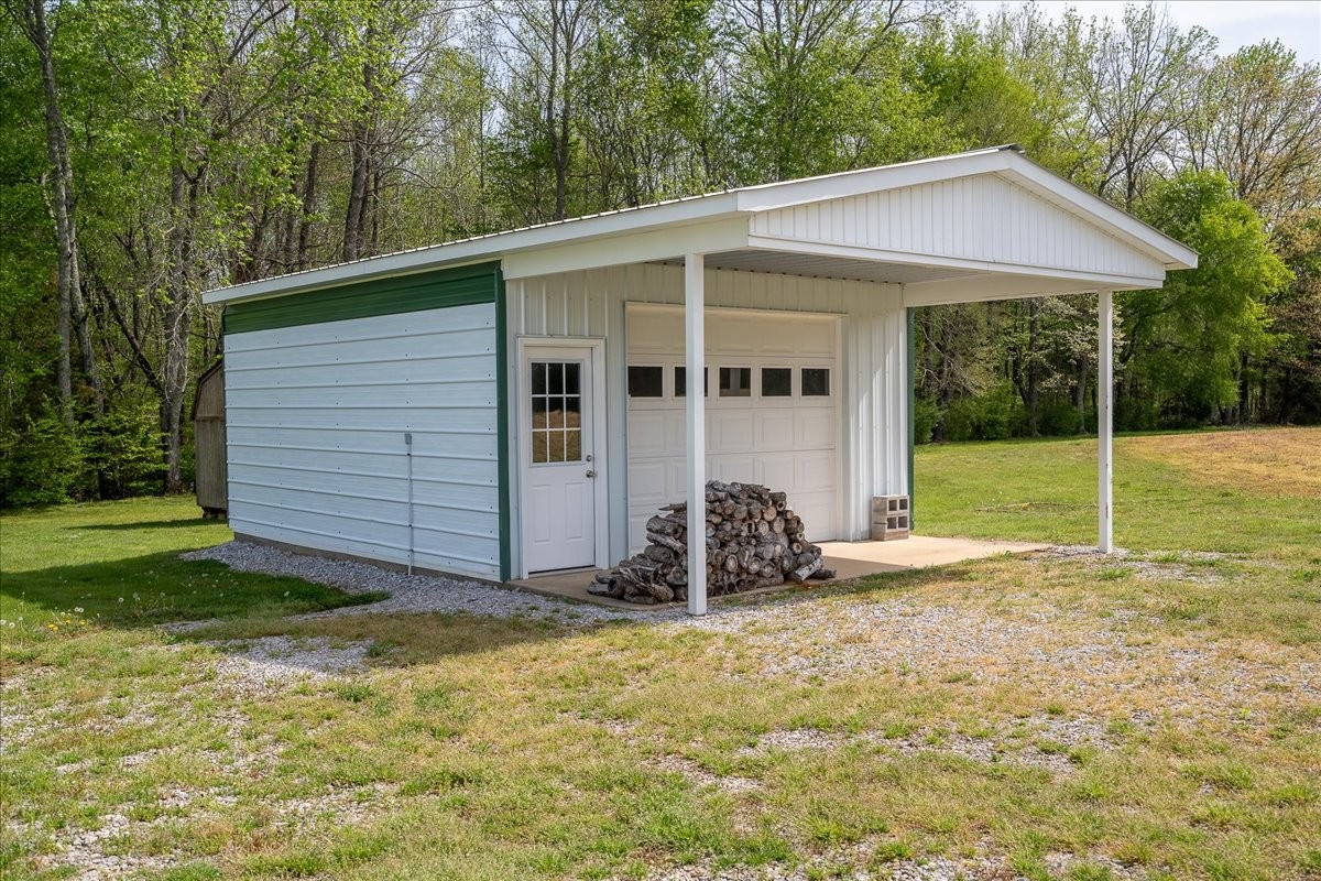 40 R B Brown Leoma, TN 38468 - Photo 28 of 89