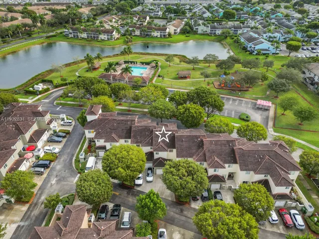 $299,500 | 1947 Southeast 24th Terrace, Homestead, FL 33035