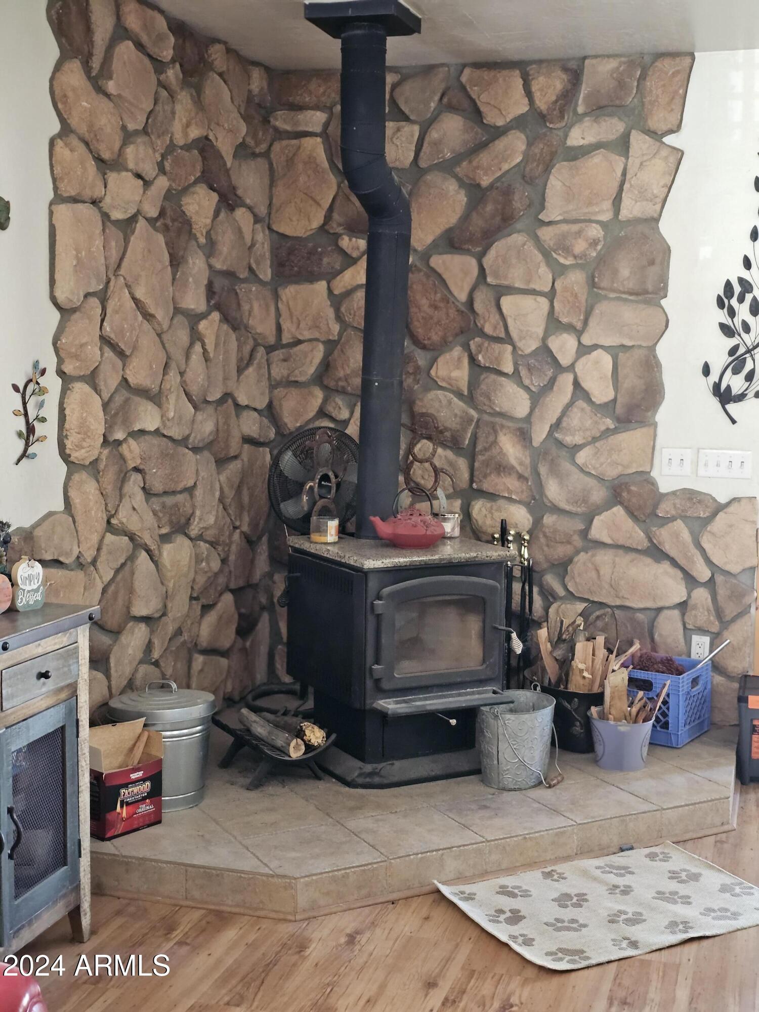 826 Pinon Pine Road Show Low, AZ 85901 - Photo 8 of 35 Wood Stove