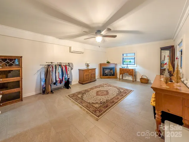 $425,000 | 39 Hawthorne Lane, Burnsville, NC 28714