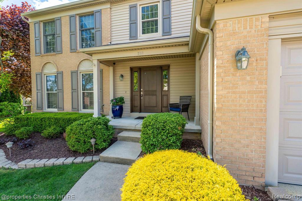 3198 Courtfield Drive Rochester Hills, MI 48309 - Photo 3 of 53