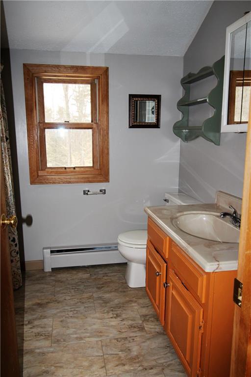 483 Lake House Road Naples, ME 04055 - Photo 16 of 33 2nd floor full bathroom
