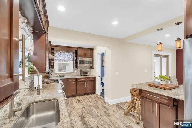 $689,000 | 28 Niagara Street, Dumont, NJ 07628