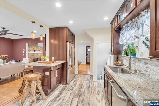 $689,000 | 28 Niagara Street, Dumont, NJ 07628