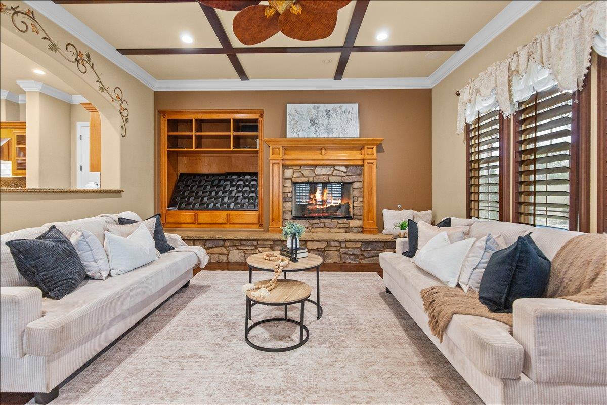3168 Hutton Place Tracy, CA 95377 - Photo 30 of 94 a living room with furniture and a window