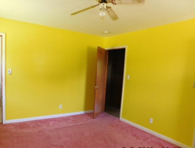 290 Bobby Hayes Road Dowelltown, TN 37059 - Photo 8 of 18 a view of a big room with a wall