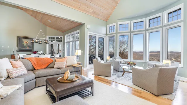 $1,299,000 | 39 Stony Point, Galena, IL 61036