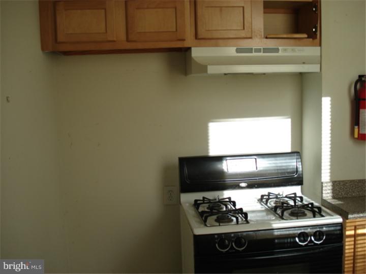 420 Ridgeway Street Gloucester City, NJ 08030 - Photo 12 of 25