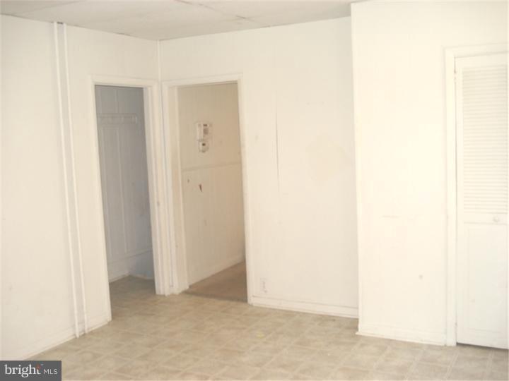 420 Ridgeway Street Gloucester City, NJ 08030 - Photo 8 of 25