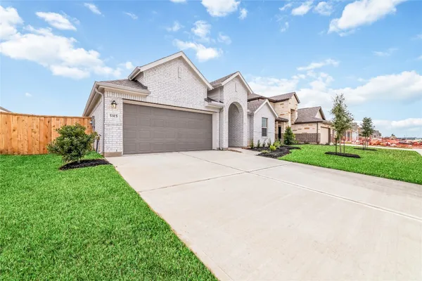 $2,200 | 5315 Sleepy Fox Lane, Richmond, TX 77469