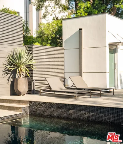 $5,800,000 | 1545 Sunset Plaza Drive, Los Angeles, CA 90069